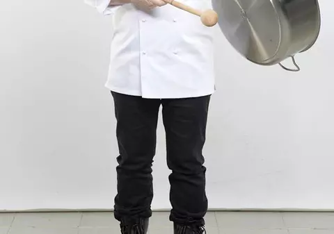 EXCLUSIV/ De la bal... la spital. Maestrul bucătar Petrișor s-a reprofilat