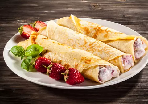 Rețete delicioase din căpșune - dulci și sărate. Răsfăț de sezon