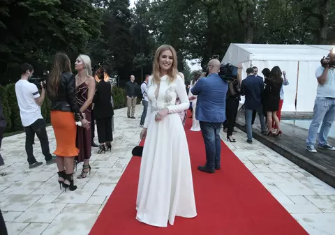 Imaginea cu Amalia Enache și fetița ei a stârnit amuzamentul tuturor. Mesajul transmis de vedetă