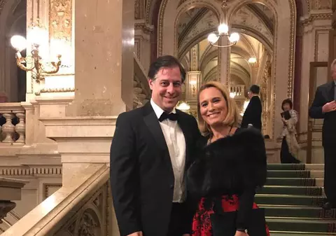 Soțul Andreei Esca și  Brigitte Macron, într-o imagine de colecție. Ce a spus știrista despre prima doamnă a Franței