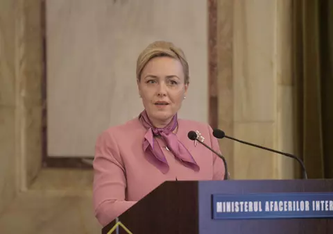 Miniștrii guvernului Grindeanu și-au dat demisia. Carmen Dan: Demisiile au ajuns la Guvern, premierul este singur acum