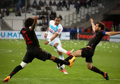 Cum previn francezii aranjamentele în ultimele patru etape: nu e voie să fie folosiți decât patru jucători care n-au evoluat nici un meci în sezon!