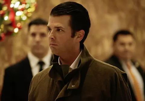 Itinerariul lui Donald Trump jr în România. Vânătoare de mistreți, vizită la Cimitirul Vesel și dansuri la Castelul Bran
