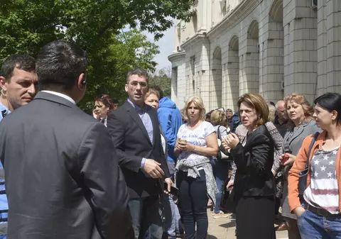 UPDATE | Angajații din Finanțe au ieșit din nou în stradă. A treia zi de proteste. Ce spune președintele ANAF