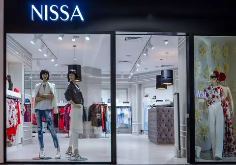 (P) Șase noi magazine au fost inaugurate în București Mall și Plaza România în 2017