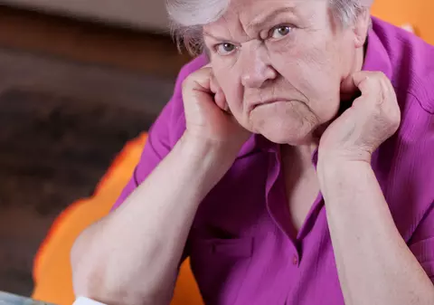 E legal? Popriri și la angajator și la bancă, pentru aceeași datorie!