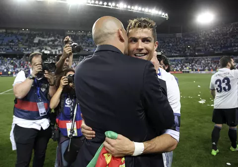Zidane nu-şi imaginează un Real Madrid fără Ronaldo