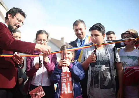 Târgul European al Castelelor, găzduit de Castelul Corvinilor, și-a deschis porțile