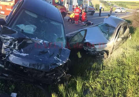 Doi frați au murit într-un accident rutier pe DN 65, între Pielești și Robănești