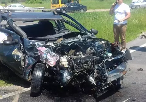 Marius Lungu a murit într-un accident violent. Mașina tânărului fotbalist, spulberată de o basculantă