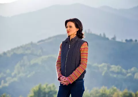 Cu ce se ocupă prezentatoarea Adriana Muraru după ce a demisionat de la TV. Andreea Esca a dat-o de gol