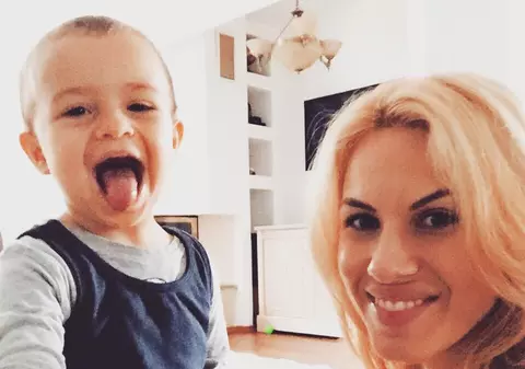 Amna, mărturisiri după ce fiul ei s-a îmbolnăvit. "Nu am lăsat pe nimeni să-l atingă"