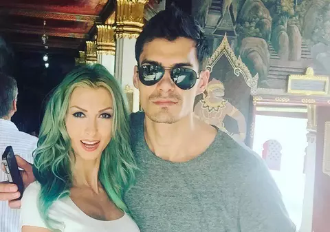 Andreea Bălan și-a vopsit părul într-o nuanţă de orange. “Doamne, cum arăți”