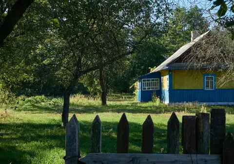 4 soluții prin care poți aduce confortul de la oraș într-o casă de la țară. E simplu și la îndemâna oricui