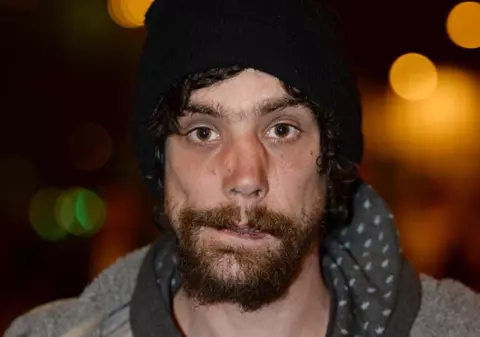 Al doilea bărbat fără adăpost care a ajutat victimele atacului din Manchester este căutat de mama sa