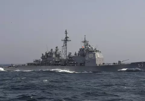 Un crucișător american s-a ciocnit cu o barcă de pescuit sud-coreeană