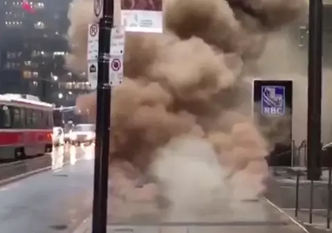 Explozie puternică în metropola Toronto | VIDEO