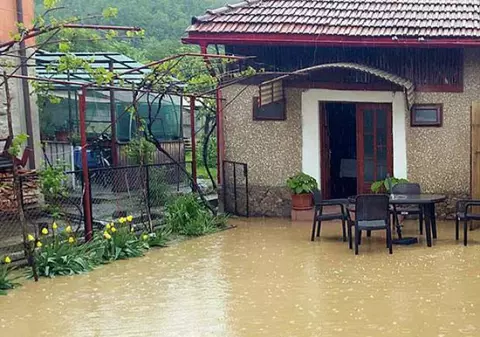 EXCLUSIV/ Ne așteaptă vreme grea! Specialiștii explică de ce ruperile de nori, tornadele și grindina nu vor mai fi fenomene extreme izolate
