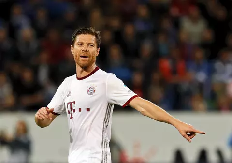 Xabi Alonso se retrage: "O să îmi cumpăr o motocicletă şi o să mă plimb cu ea"