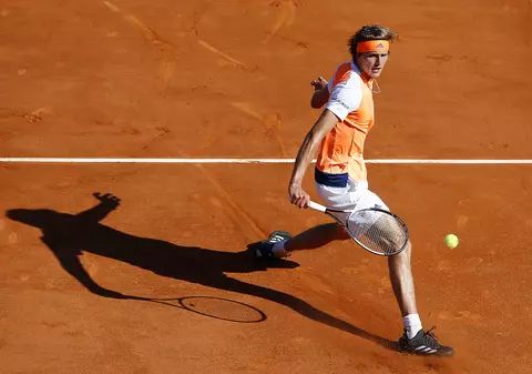 Tenis. Zverev s-a impus la Munchen, Pablo Carreno a câștigat la Estoril, iar Cilici e împărat la Istanbul