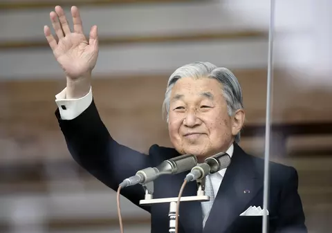 Împăratul Japoniei are undă verde din partea Guvernului pentru abdicare