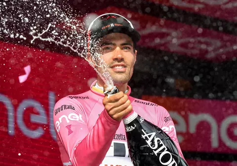Tom Dumoulin a câștigat Turul Italiei, ediția 100. Ce premieră a stabilit ciclistul olandez