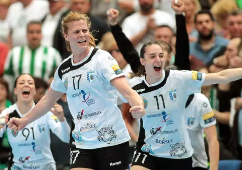 Echipa feminină de handbal CSM București, comparată cu Real Madrid. Prime mai mici decât anul trecut pentru câștigarea Ligii Campionilor