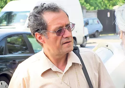Ginerele lui Nicolae Ceaușescu, profesorul Mircea Oprean, bătut în curte la Politehnică