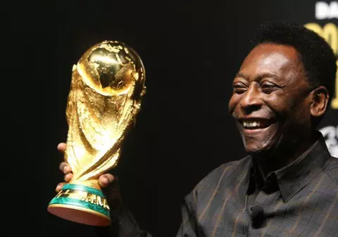 Pele este cel mai complet fotbalist văzut vreodată, Pele, însuși, e un muzeu!