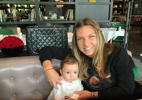 Simona Halep a întrerupt antrenamentele. Cu dureri la glezna dreaptă, se relaxează în familie