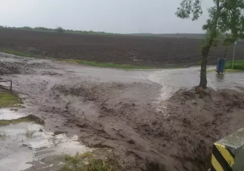 INHGA: Cod galben de inundații pe râuri din județele Suceava, Botoșani, Iași, Caraș-Severin, Cluj și Sălaj