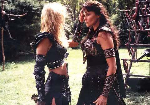 Transformarea uluitoare prin care a trecut ”Xena, prințesa războinică”. Actrița este de nerecunoscut la 22 de ani de la apariția celebrului serial