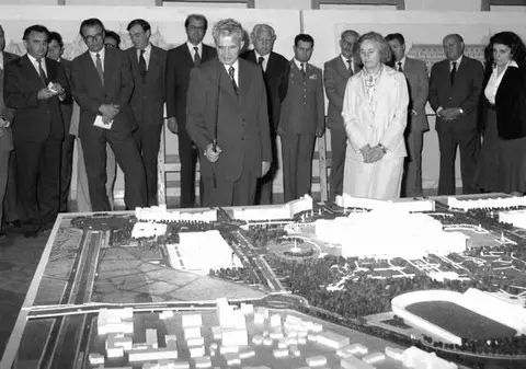 Secretele Palatului Parlamentului, de la Carol al II-lea, la Nicolae Ceauşescu. 33 de ani de când s-a pus piatra de temelie