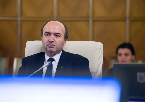 Ministerul Justiției, despre abuzul în serviciu: Infracțiunea urmează să fie redefinită, inclusiv prin instituirea unui prag valoric, după decizia CCR