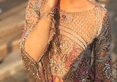 Sore și-a schimbat coafura și culoarea părului. “Ce bine îți stă așa”