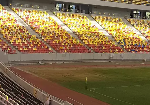 După ce o gală de kickboxing a distrus gazonul de pe ”Ilie Oană”, ”Arena Națională” are iarba cheală
