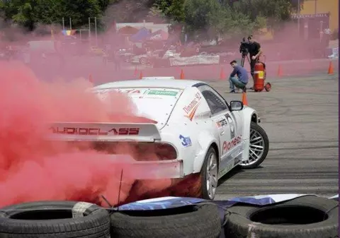 Auto Total Business Show: spectacol impresionant la a șasea ediție la București