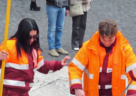 Acum este măturătoare în Italia, dar e incredibil ce făcea în România! Povestea impresionantă a unei femei de 55 de ani