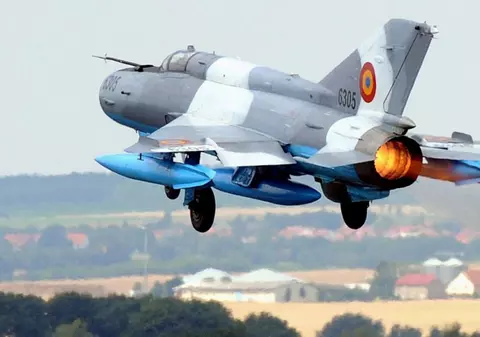 FOTO&VIDEO | Avionul prăbușit la Constanța ar fi lovit un stol de păsări. Pilotul va fi operat astăzi: "Riscul de a rămâne paralizat este destul de mare”