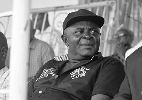 Fostul internațional nigerian Emeteole a murit. A fost răpus de cancer la gât