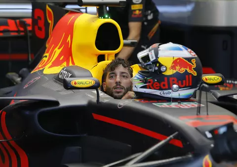Daniel Ricciardo a câștigat Marele Premiu de Formula 1 al Azerbaidjanului. Pe cine a depășit australianul. Scandal Hamilton - Vettel
