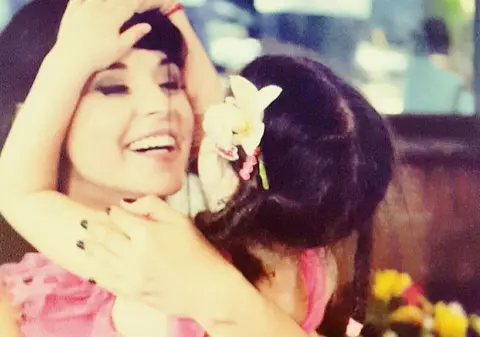 Andreea Marin și fiica ei, la concertul lui Smiley. Imagine emoționantă cu cele două