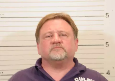Atacatorul politicienilor republicani, un susținător al lui Bernie Sands. El a murit din cauza rănilor