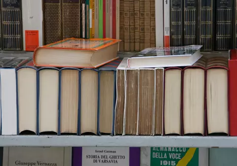 O carte a fost returnată la bibliotecă după 52 de ani. Ce mesaj a transmis cel care a împrumutat-o
