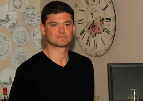 EXCLUSIV/ Boureanu e vecin de pat cu un alt „client” al polițiștilor rutieri. Colegul de celulă al fostului politician a târât cu mașina un agent de la „Circulație”