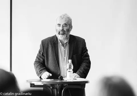 Asociaţia Colectiv vrea să participe la şedinţele consiliilor locale: Nu suntem plătiţi de Soros, ne-aţi omorât copiii