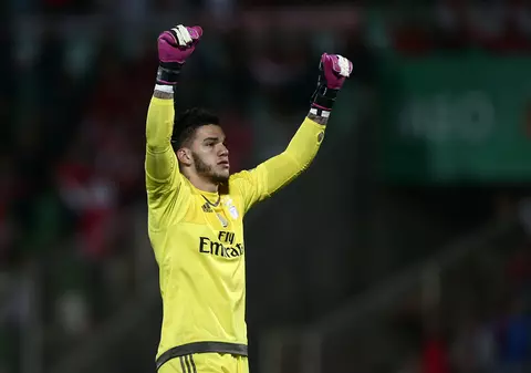 Manchester City l-a transferat pe portarul Ederson Moraes de la Benfica, pentru 40 milioane de euro