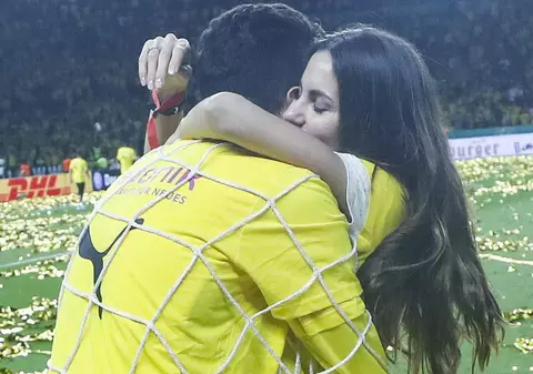 Fotbalistul spaniol Marc Bartra s-a căsătorit cu jurnalista Melissa Jimenez / GALERIE FOTO&VIDEO