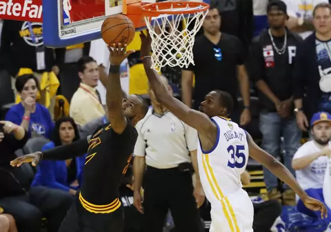 Finala NBA. Golden State Warriors - Cleveland Cavaliers 4-1. Al doilea titlu din ultimii trei ani pentru californieni! VIDEO