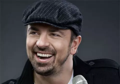 Horia Brenciu face casting. Angajează fete pentru orchestra lui